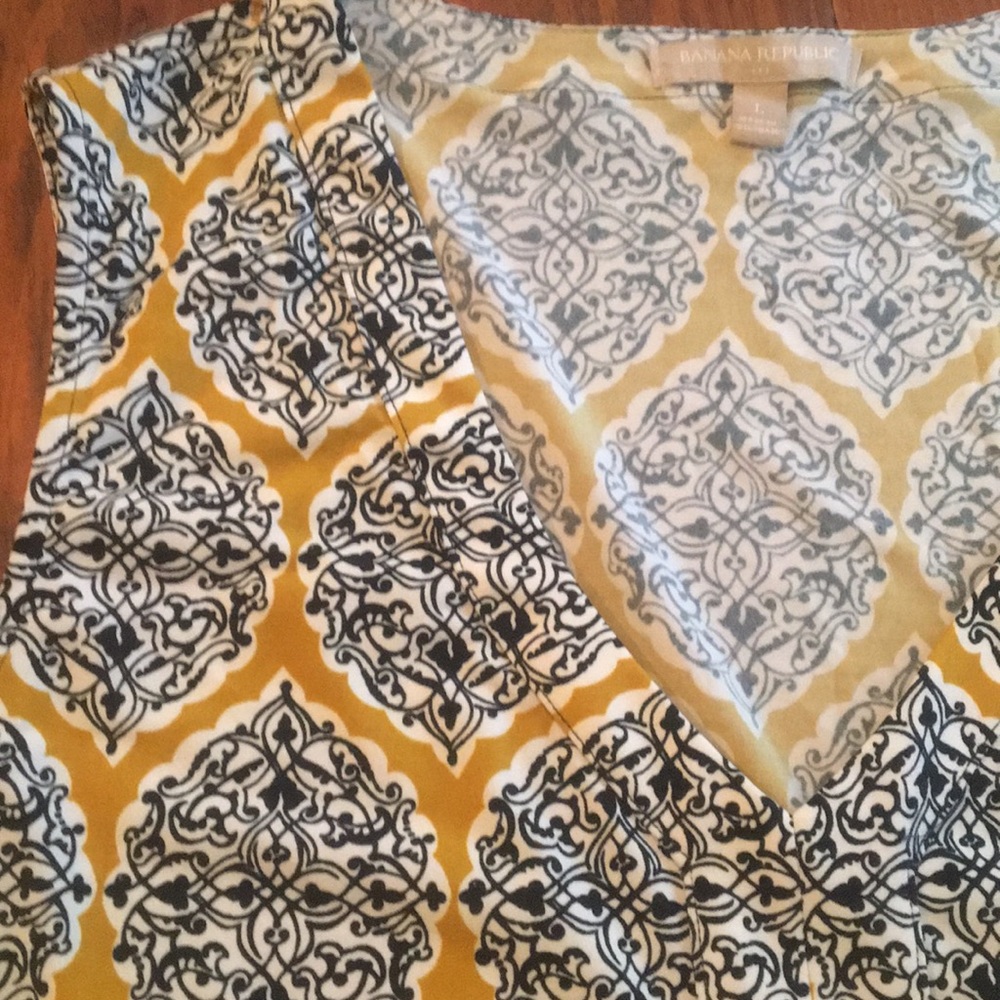 Banana Republic mustard and black pattern top - Picture 3 of 7